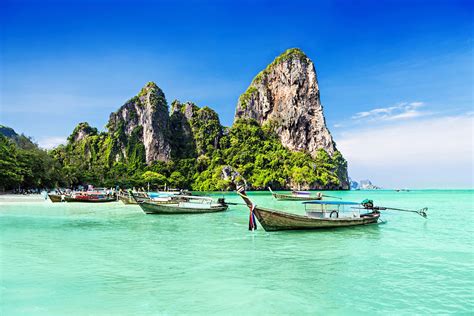 when are the cheapest flights to thailand